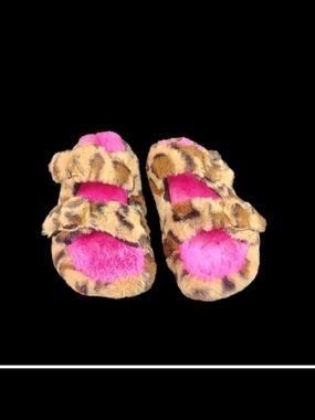 Cape Robbin Faux Fur Leopard Print Slide Sandals with Hot Pink Plush